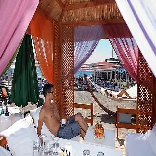 Hotel Pgs Kiris
