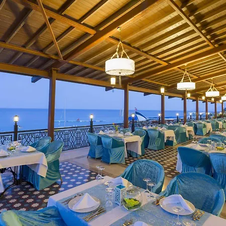 Swandor & Hotel 5*